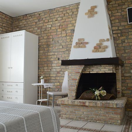 B&B A Casa Di Lilla Джулианова Экстерьер фото